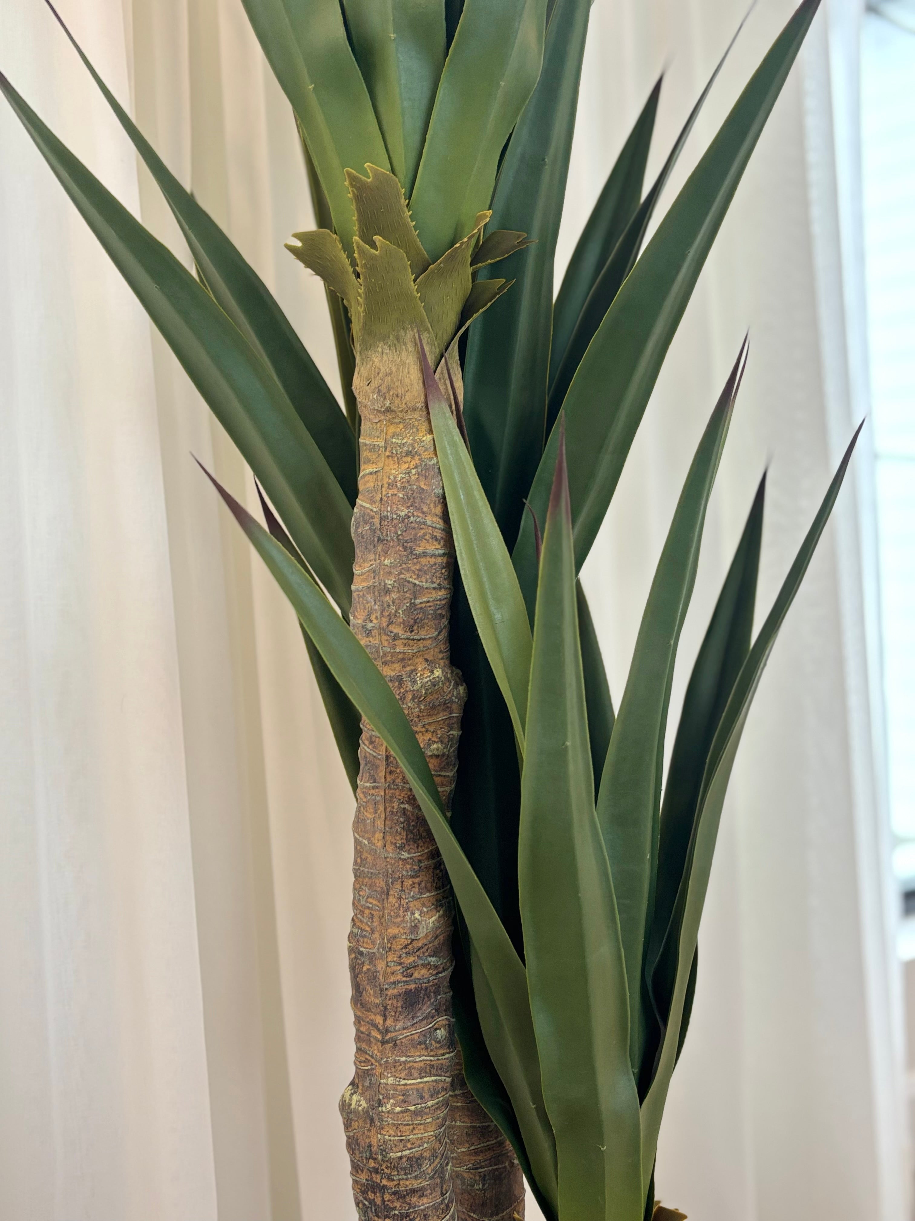 Plante artificielle sculpturale agave pour salon ou bureau